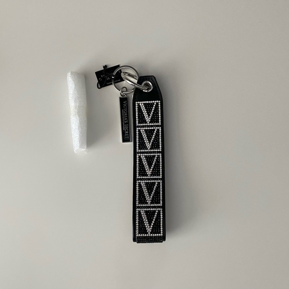 NEW!Victoria's Secret Black and Silver Key & Card Holder ( without tag ) - Picture 4 of 4